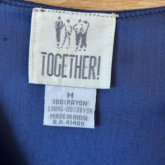 Vintage velvet embossed patchwork vest - Picture 9 of 16